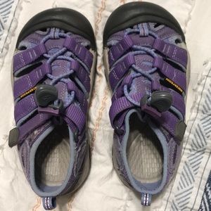 Girls hiking/water shoes